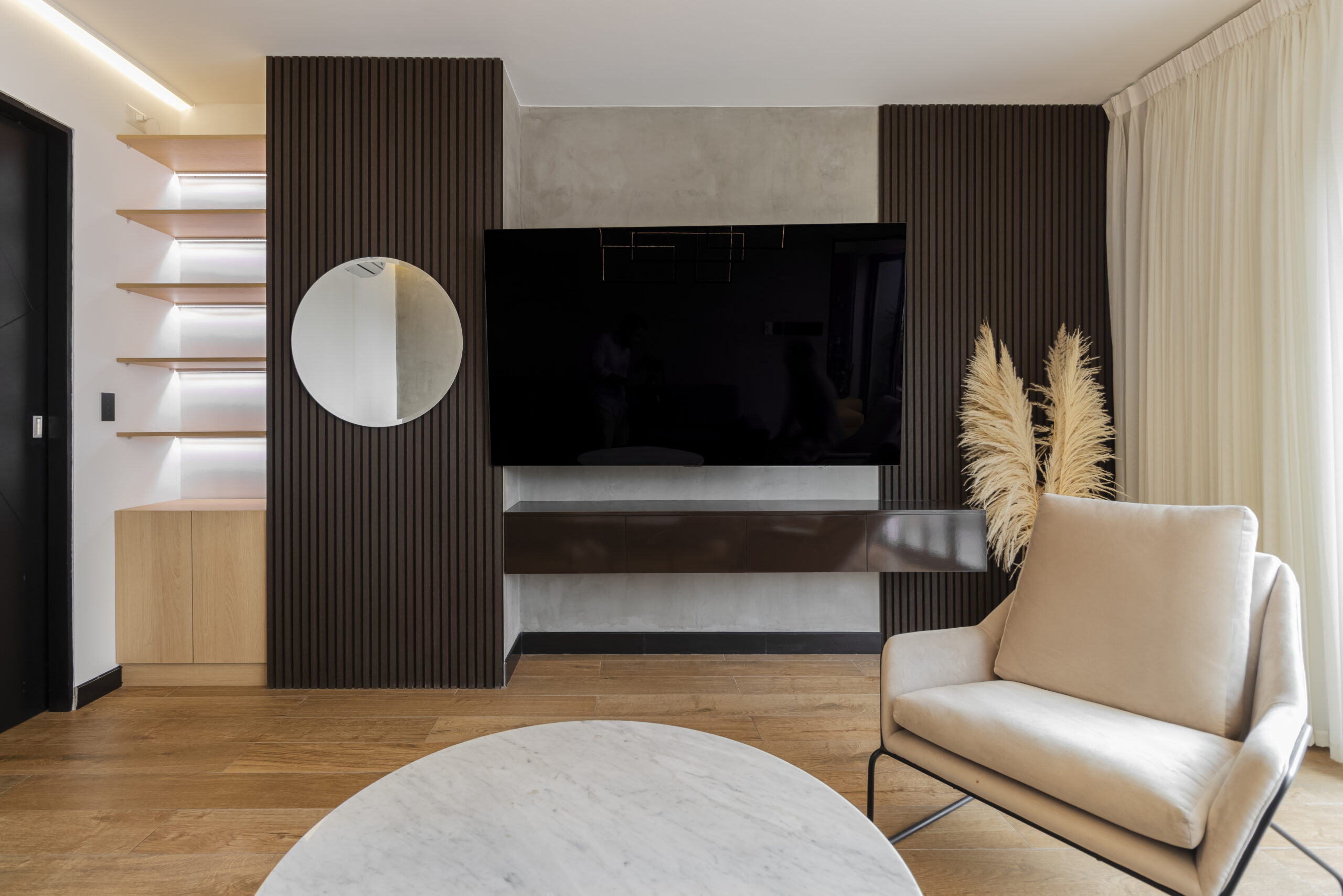 Salón Moderno: Un Refugio de Estilo y Funcionalidad